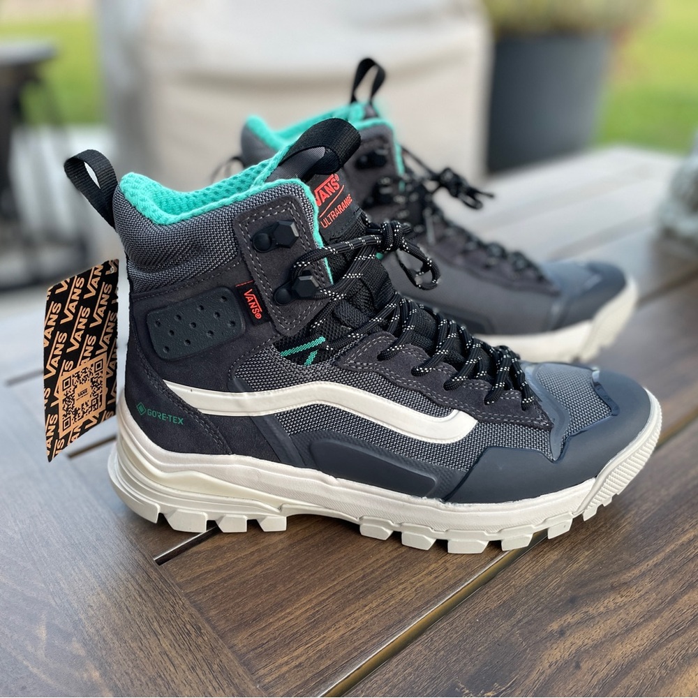 Vans Ultrarange EXO MTE-3 Hi GoreTex boots shoes M 7 / W 8.5 NWT
